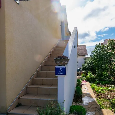 With Parking Space - 19234 Apartman *