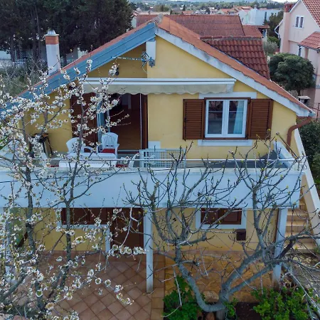With Parking Space - 19234 Apartman