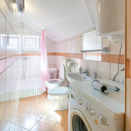 Apartment With A Parking Space - 19234 Ugljan