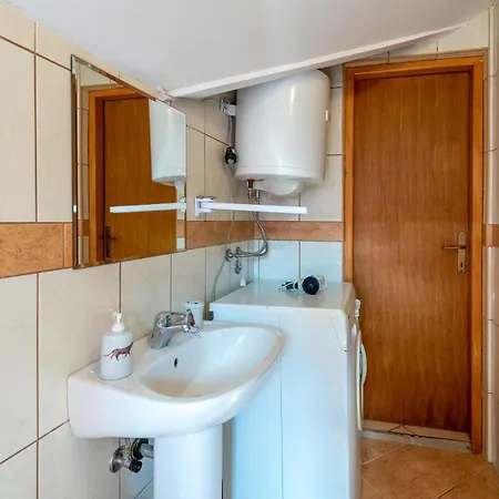 With A Parking Space - 19234 Apartment Ugljan