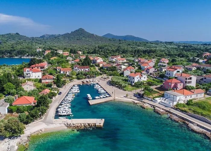 With Parking Space - 19234 Апартаменты